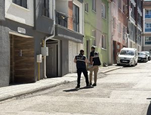 Eskişehir’de 3’üncü kattan düşen down sendromlu çocuk ağır yaralandı