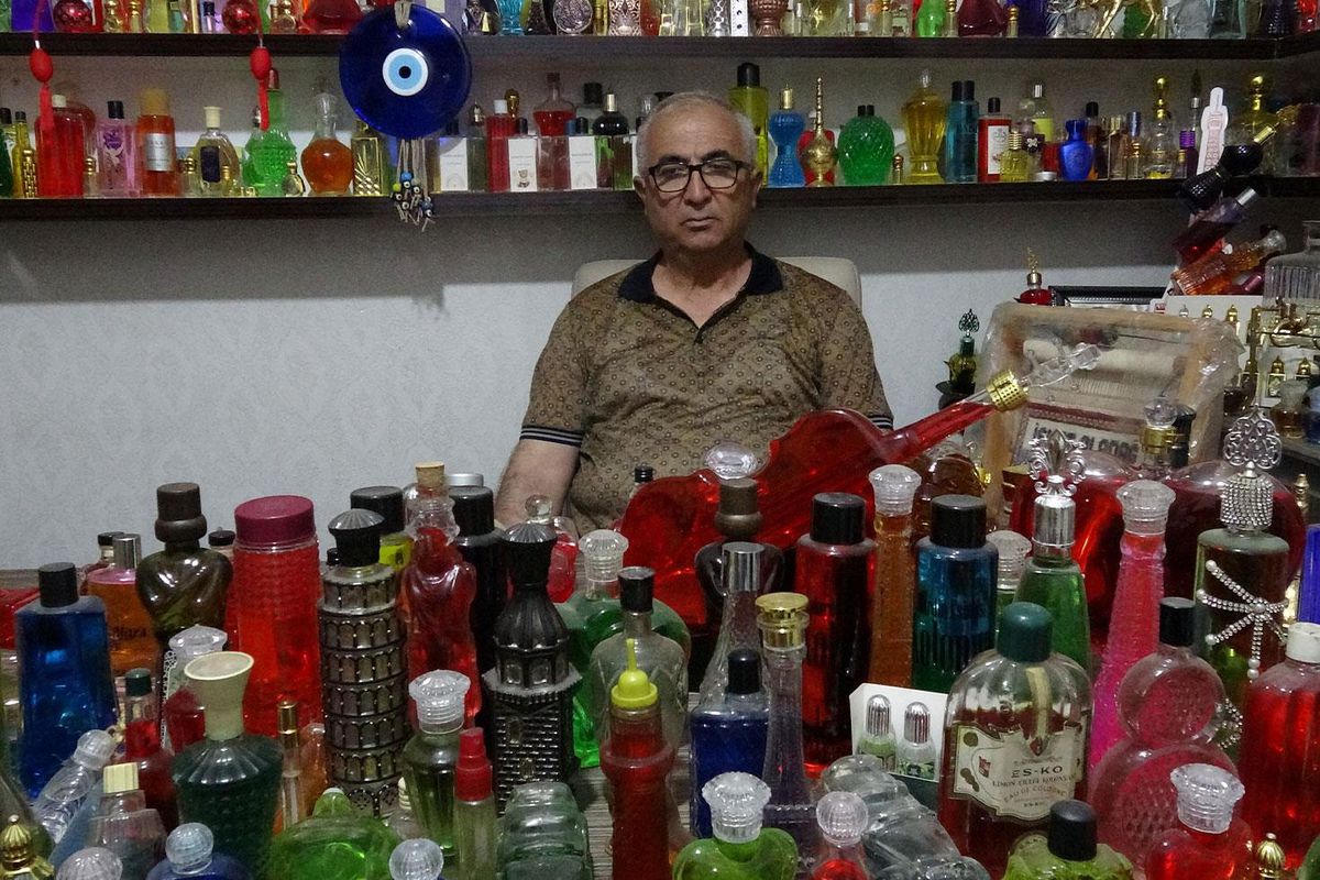 35 yıllık kolonya koleksiyonuna daire parası teklif ettiler, satmadı