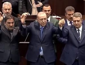 İYİ Parti’den istifa eden İstanbul Milletvekili Ersin Beyaz AK Parti’ye katıldı