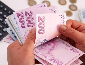 Milyonlar merakla bekliyor! İşte en düşük emekli aylığı için dillendirilen rakam