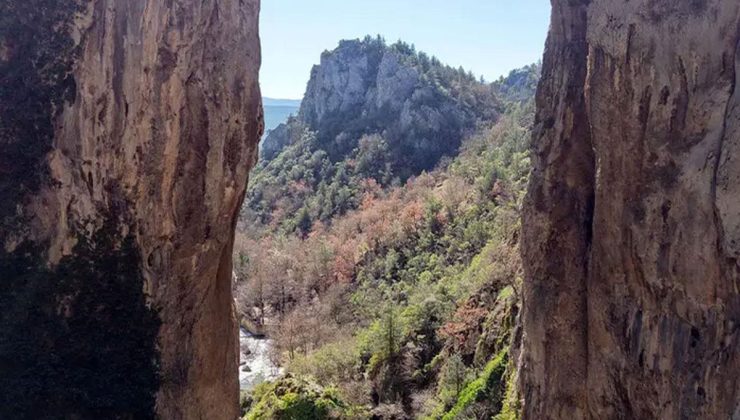 Tarihi kalıntıların da bulunduğu iki köy arasında kalan kanyon, keşfedilmeyi bekliyor