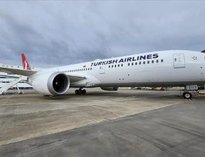 THY uçağında korku dolu anlar: Antalya’da radar direğine çarptı