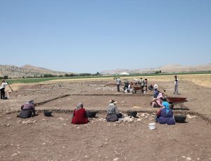 Çayönü Tepesi’nde 50 yıl sonra batı bölümünde kazılar yeniden başladı