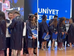 Yeditepe Üniversitesi’nde skandal! Ayetin önünü kapattılar, alkışlarla destek verdiler