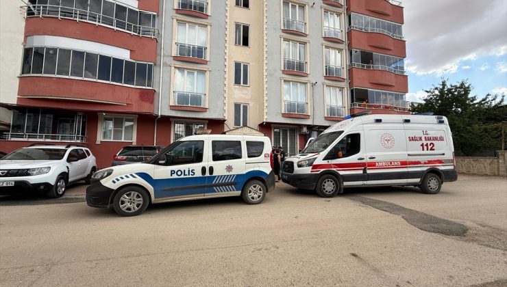 Afşin’de boşanılan eşini öldürüp intihar etti