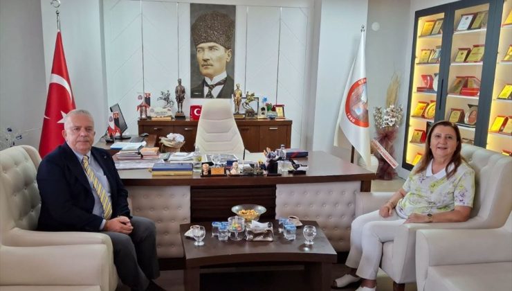 Amasya Üniversitesi Rektörü’nden Gümüşhacıköy’e Eğitim Ziyareti