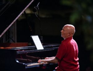 Bodrum’da Piyanist Charles Owen Antik Taş Ocağı’nda Sahne Aldı