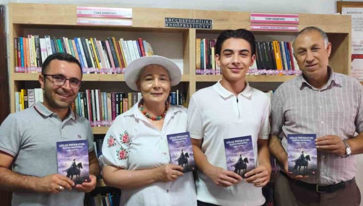 Bor’da Genç Tarihçi İbrahim Savaş, Yazar Ülkü Demiray ile Buluştu