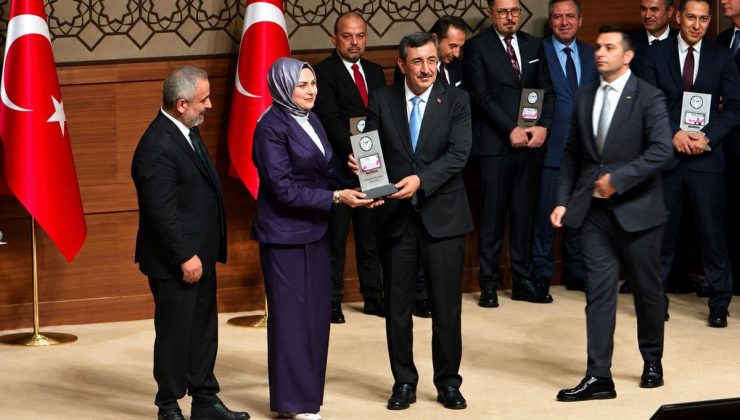 Cumhurbaşkanlığı Külliyesi’nde Haberler.com’a büyük ödül