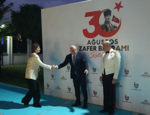 Diyarbakır’da Zafer Bayramı Resepsiyonu