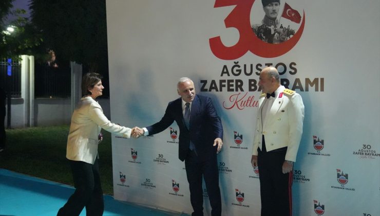 Diyarbakır’da Zafer Bayramı Resepsiyonu