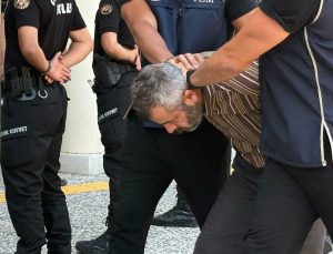FETÖ firarisi Burkay Karatepe’nin ablası tutuklandı: Kardeşiyle Word dosyaları üzerinden haberleşmiş