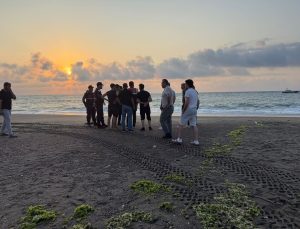 Filyos’ta Denizde Kaybolan Suriyeli Genç Aranıyor