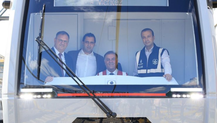 İBB’nin alımını gerçekleştirdiği 100 yeni metronun ilk seti tanıtıldı