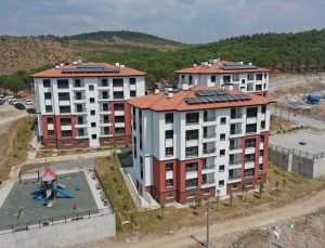 Sındırgı’da Deprem Konutları Sahiplerini Bekliyor