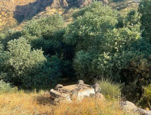 Şırnak’ta Hafif Ticari Araç Şarampole Devrildi: 2 Yaralı