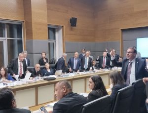 TBMM Adalet Komisyonu’nda Çerçeve Yasa Görüşmelerinde Söz Alma Tartışması