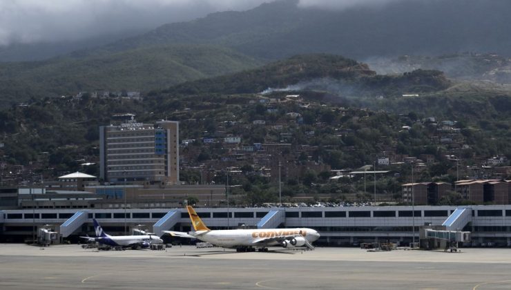 Venezuela’nın en büyük havalimanında kargo operasyonları yeniden başladı