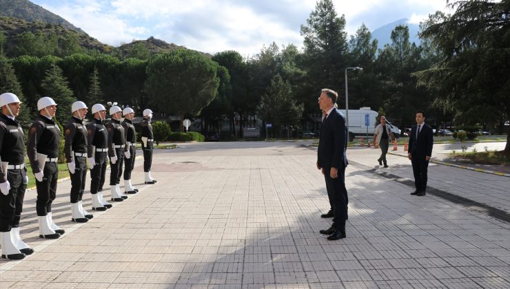 Amasya Emniyet Müdürlüğünde Ayhan Saraç görevi Ali Erkan Aktaşgül’e devretti