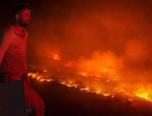 Antalya’da alevlere karşı seferberlik! Plakasız itfaiye araçlarını bile sahaya çıkardılar