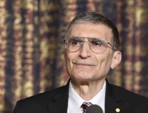 Azerbaycan’dan Türk bilim insanı Aziz Sancar’a “Şöhret Nişanı”