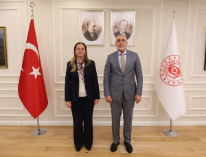 Bakan Işıkhan, DİSK Genel Başkanı Çerkezoğlu ile gündemi değerlendirdi