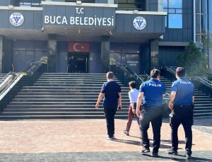CHP’li Buca Belediyesine haciz! İcra memurları polisle birlikte binaya girdi