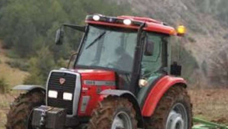 Dedesinin kullandığı traktörün altında kalan 2 yaşındaki Alparslan hayatını kaybetti