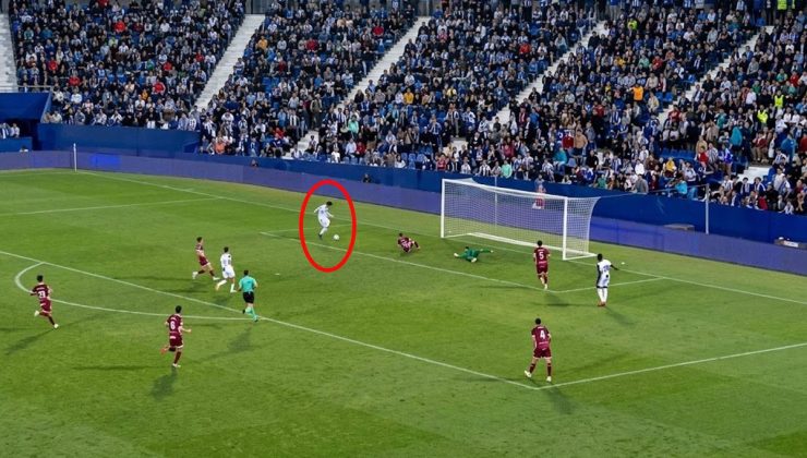 Galatasaray’ın eski yıldızı çıldırtmaya devam ediyor: Boş kaleye kaçırdı, yuhalandı