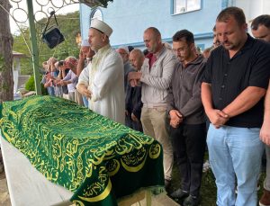 Giresun’da trafik kazasında hayatını kaybeden imamın cenazesi defnedildi