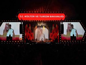 Gökhan Türkmen Çanakkale’de Sahne Aldı