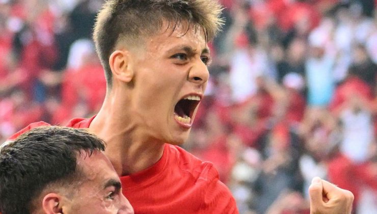 Hakan Çalhanoğlu 10 numarayı Arda Güler’e bıraktı