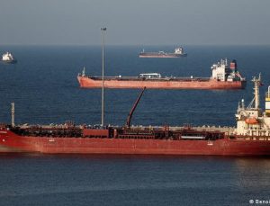 Hürmüz Boğazı’nda ham petrol geçişi günde 11,2 milyon varile ulaştı