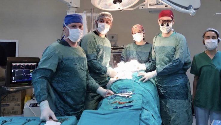 Iğdır’da tiroid ameliyatı nöromonitörizasyon cihazıyla başarıyla yapıldı