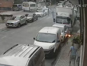Kağıthane’de yeraltı kabloları yandı, sürücü aracını uzaklaştırırken patlama oldu