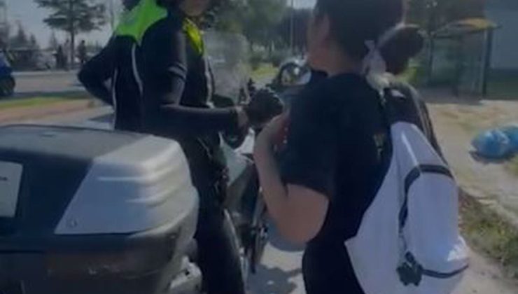 Kayseri’de Polis Ekipleri KPSS’ye Geç Kalan Adayları Sınava Yetiştirdi