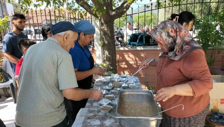 Muğla Köyceğiz Toparlar’da 26’ncı geleneksel aşure etkinliği yoğun katılımla yapıldı