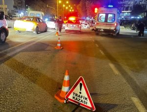 Sinop Boyabat’ta otomobil ile çarpışan motosikletin sürücüsü hastaneye kaldırıldı