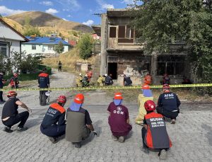 Tunceli Pülümür’de 6,9’luk deprem senaryosuyla arama kurtarma tatbikatı yapıldı