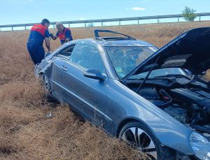 Yozgat’ta şarampole devrilen otomobilin sürücüsü yaralandı