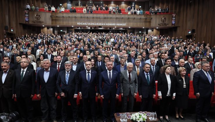 16. Kocaeli Kitap Fuarı ‘Romanların ve Hatıratların İzinde’ temasıyla açıldı