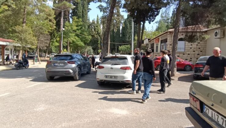 20 yaşındaki genç aracında öldürüldü