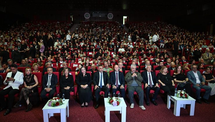 33. Uluslararası Adana Altın Koza’da En İyi Film ‘Bir Arada Yalnız’a verildi