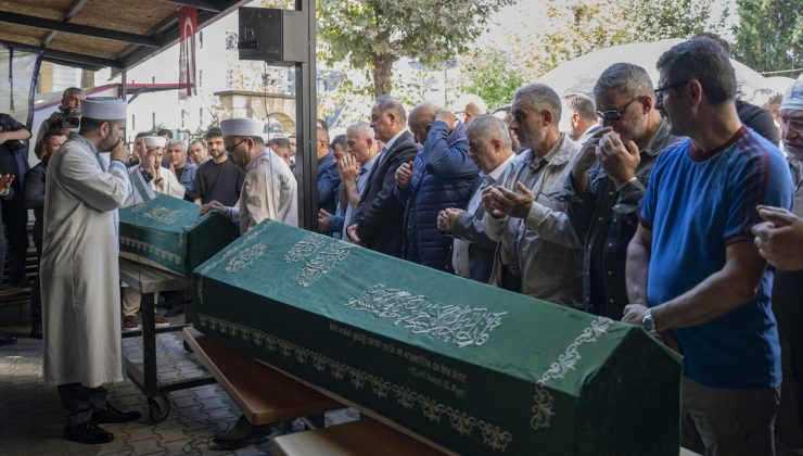 7 katlı binada kısmi çökmede ölen İnan kardeşlere Maltepe’de cenaze töreni düzenlendi