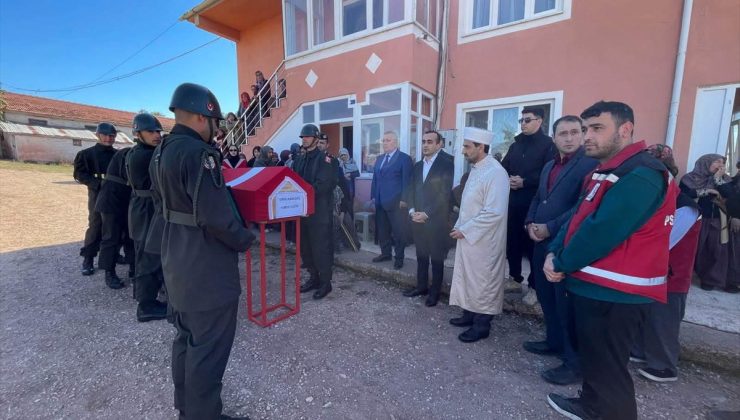 73 yaşındaki Kıbrıs gazisi İdris Karadaş, Bolu Göynük’te toprağa verildi