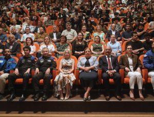 77. Uzay Kongresi’nde 11 astronot, Akdeniz Üniversitesi’nde öğrencilerle buluştu