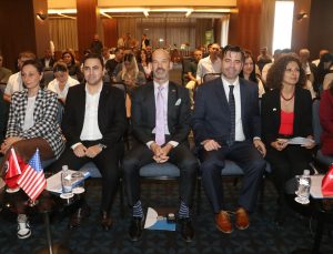 Adana’da ABD’ye ihracat ve yatırım seminerine yaklaşık 100 firma temsilcisi katıldı