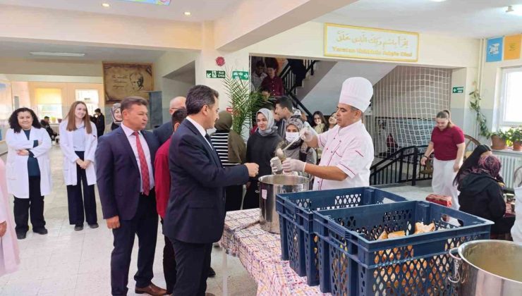Afyonkarahisar Bolvadin’de İlçe Milli Eğitim Müdürü Keleş çorba ikramına katıldı