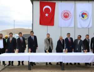 Ağrı Gürbulak’ta yarı sabit X-RAY temeli atıldı, 2 ayda hizmete alınması planlanıyor