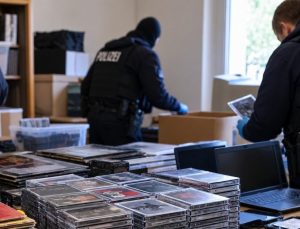 Almanya’da Nazi müziği operasyonunda 2 milyon avroluk varlığa el konuldu